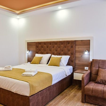 Heaven Lux Ulcinj Hotel Luaran gambar