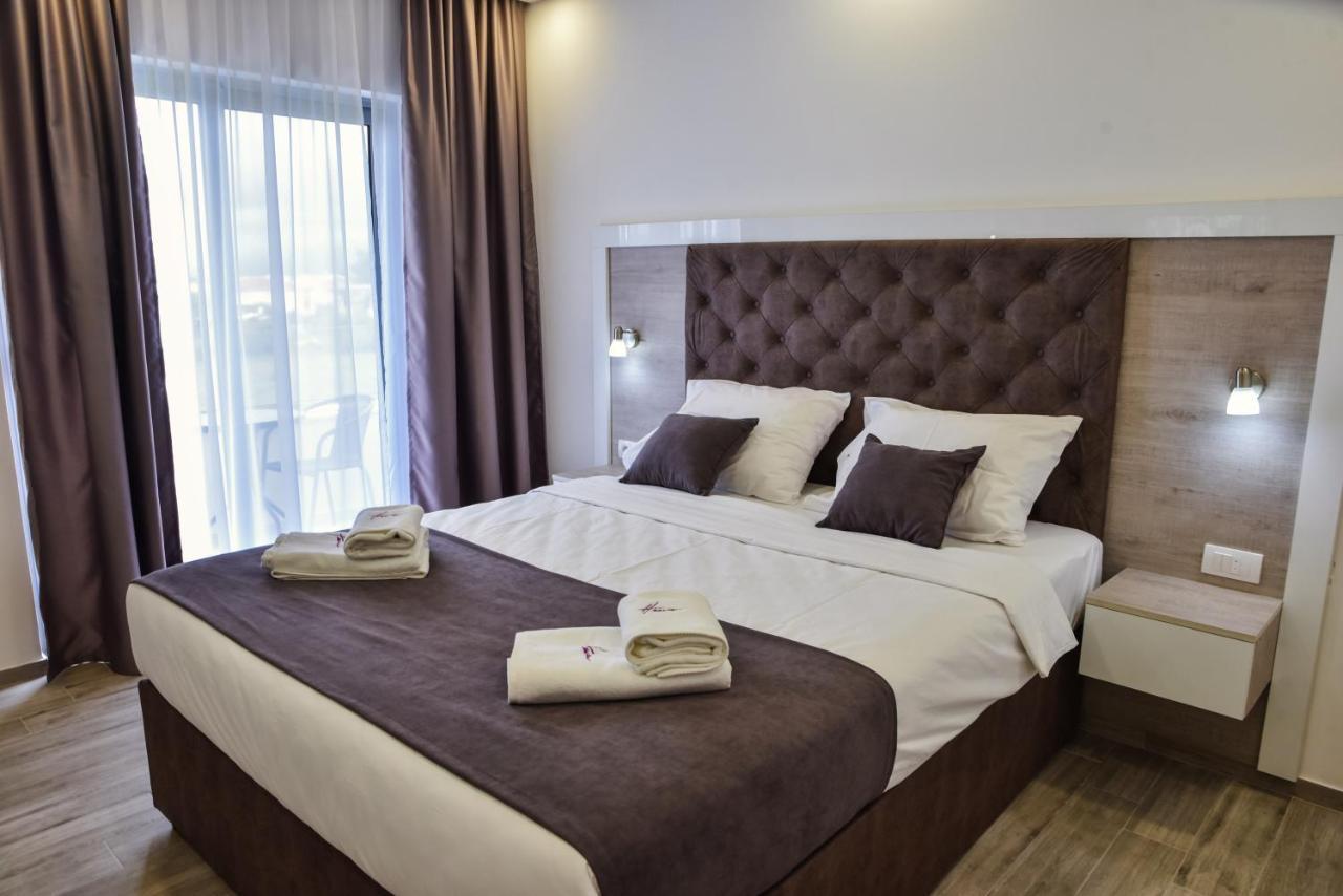Heaven Lux Ulcinj Hotel Luaran gambar