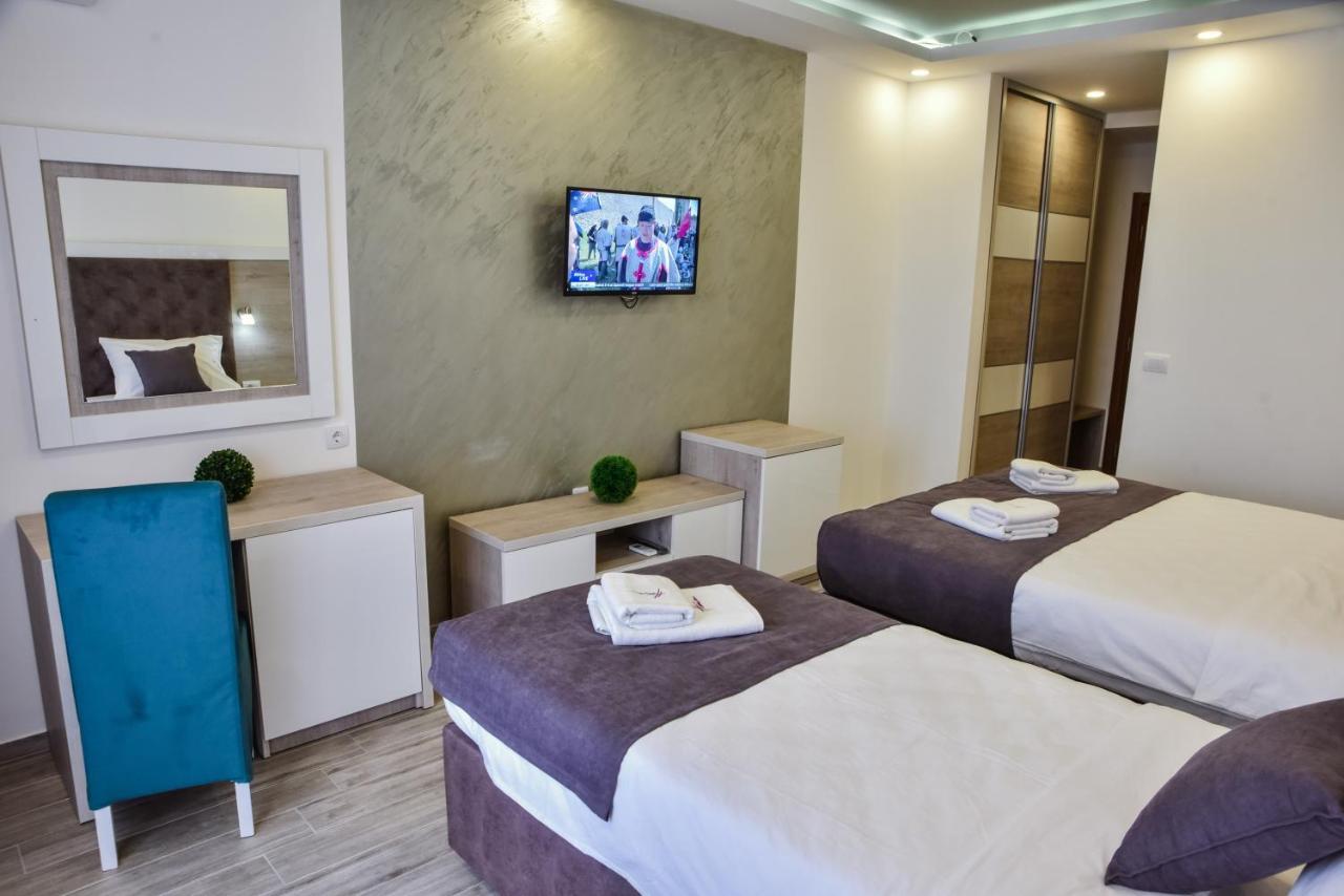 Heaven Lux Ulcinj Hotel Luaran gambar