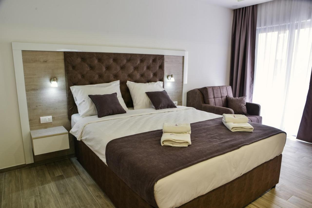 Heaven Lux Ulcinj Hotel Luaran gambar