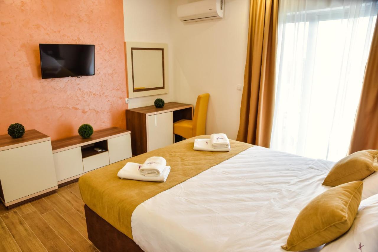 Heaven Lux Ulcinj Hotel Luaran gambar