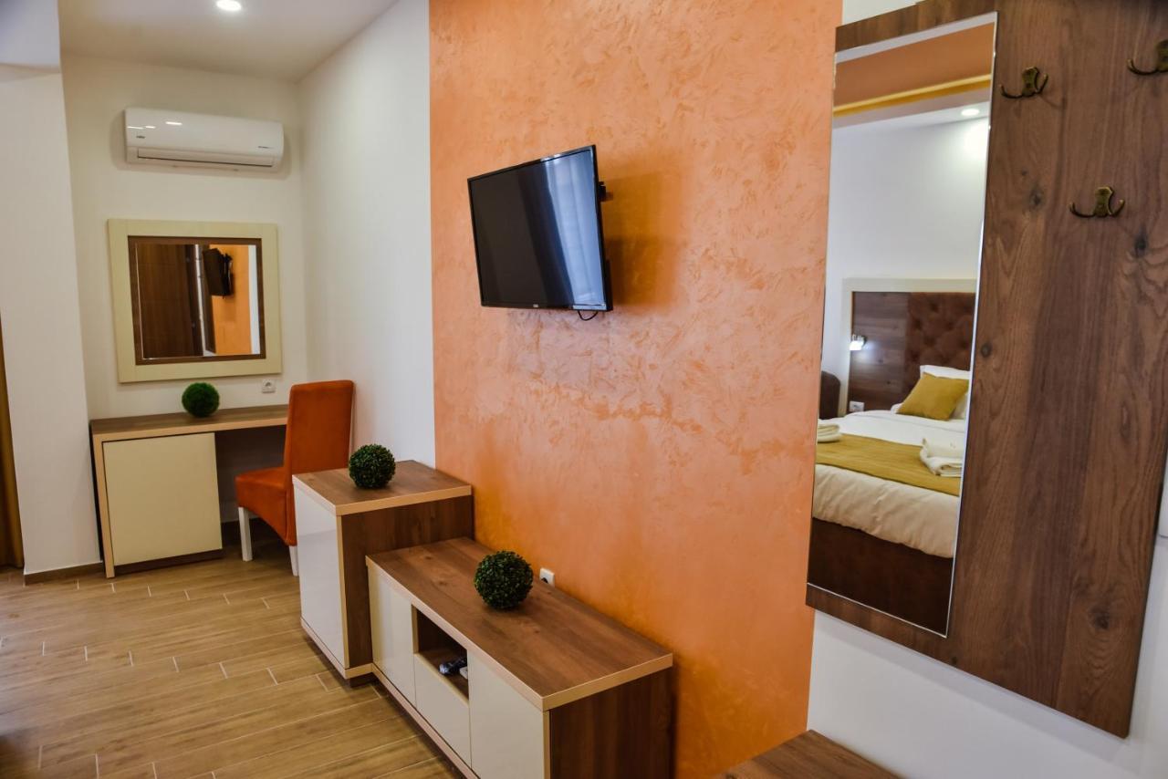 Heaven Lux Ulcinj Hotel Luaran gambar