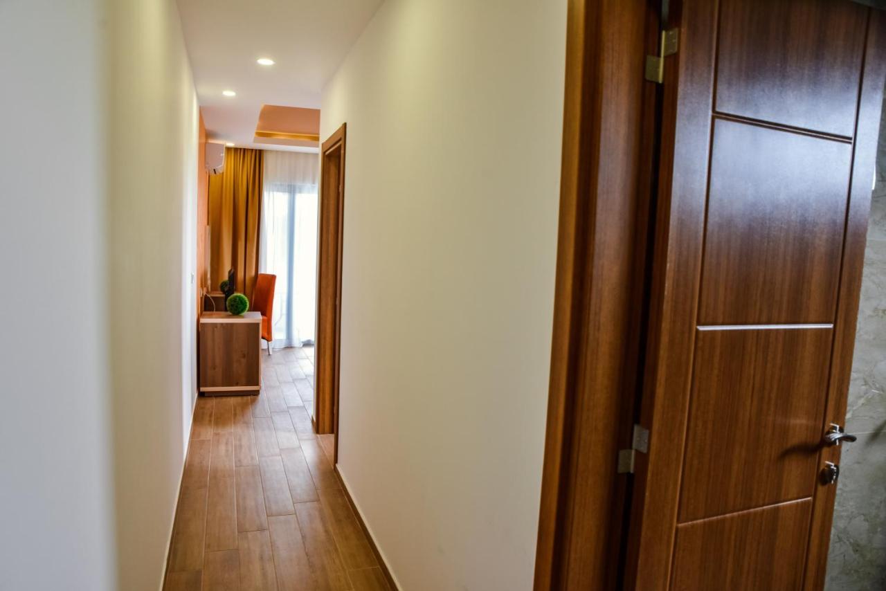 Heaven Lux Ulcinj Hotel Luaran gambar