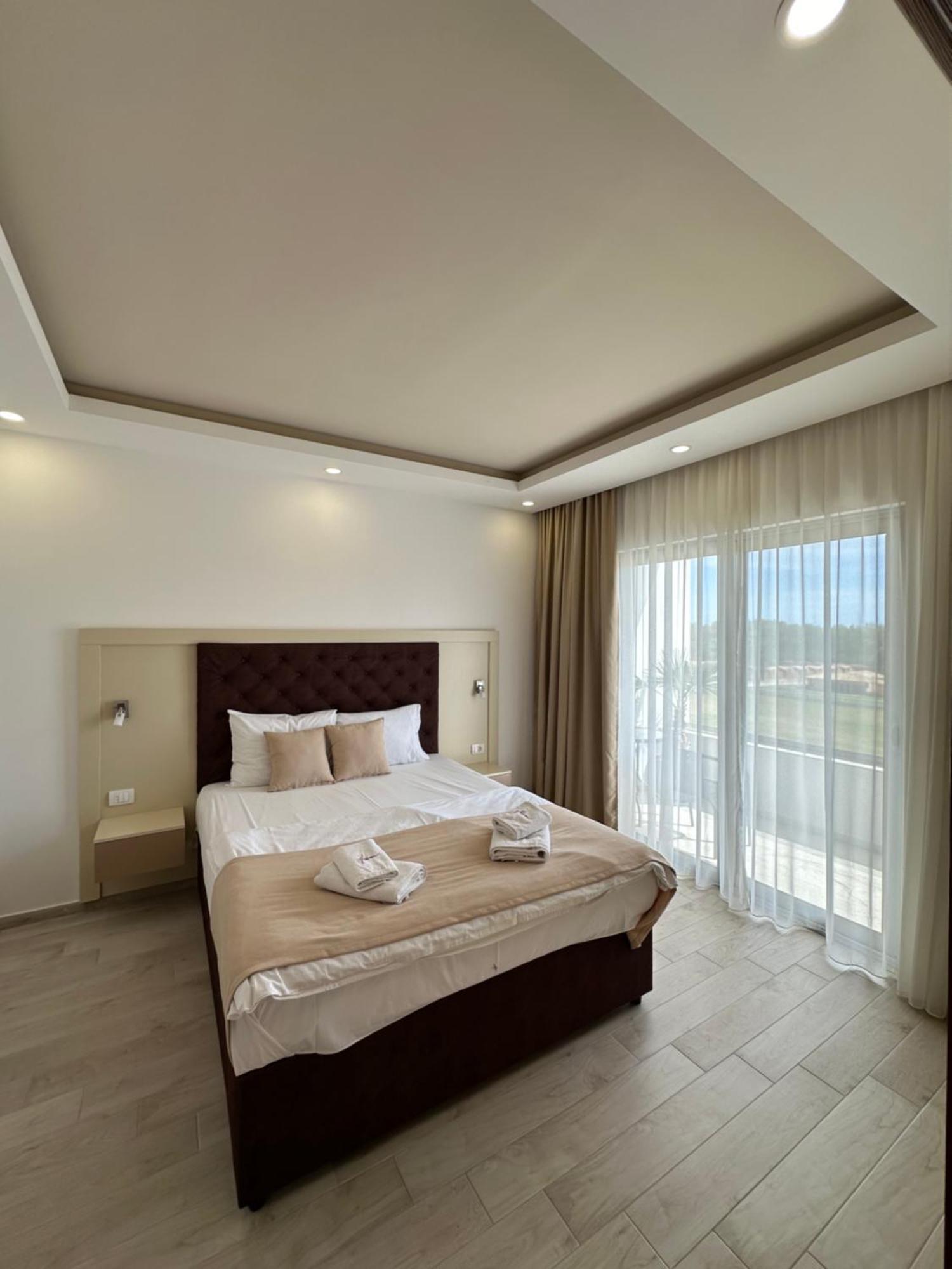 Heaven Lux Ulcinj Hotel Luaran gambar
